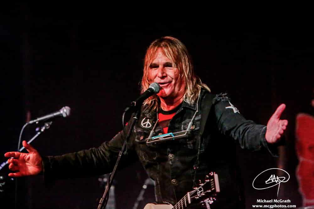 mike peters the alarm